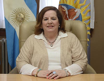 Ministra CLAUDIA MARTINEZ